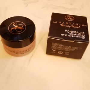 Anastasia Beverly hills concealer